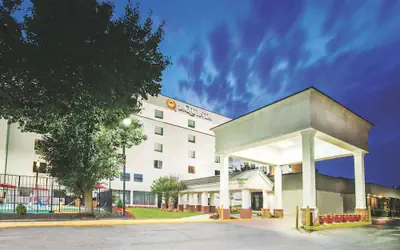 La Quinta Inn & Suites by Wyndham DC Metro Capital Beltway