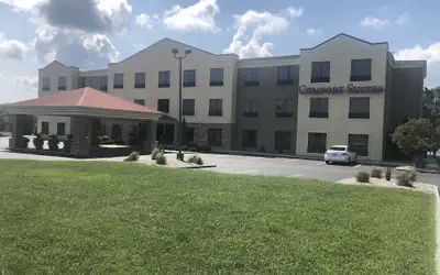 Comfort Suites London South