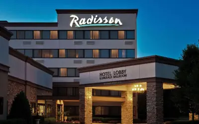 Radisson Hotel Freehold