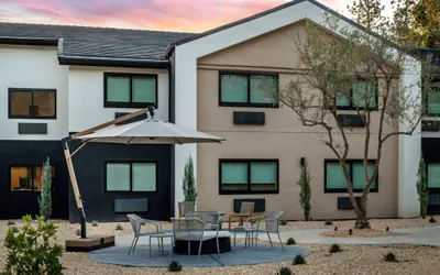 The Inelle, Oakhurst Yosemite, a Tribute Portfolio Hotel