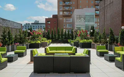 Sheraton LaGuardia East Hotel