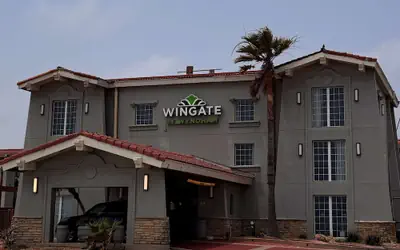 Wingate by Wyndham Galveston Beachfront at the Seawall