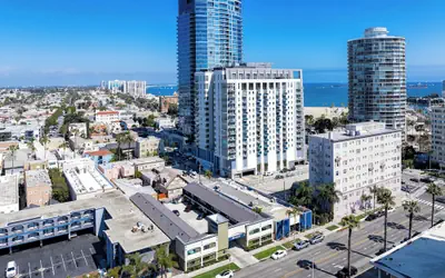 Inn at 50 at Long Beach Convention Center