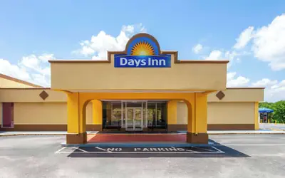 Days Inn by Wyndham Shelby