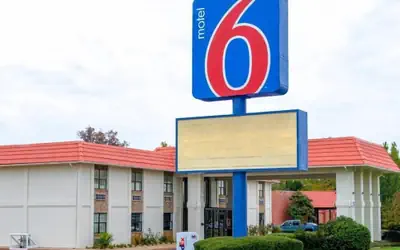 Motel 6 Palestine, TX