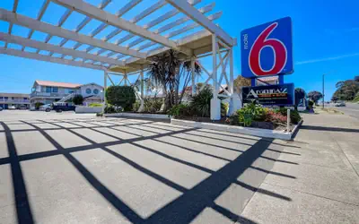 Motel 6 Fort Bragg, CA