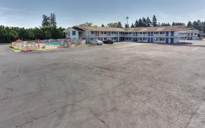 Motel 6 Tigard, OR - Portland South - Lake Oswego