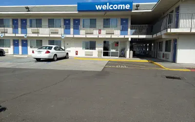 Motel 6 Pendleton, OR