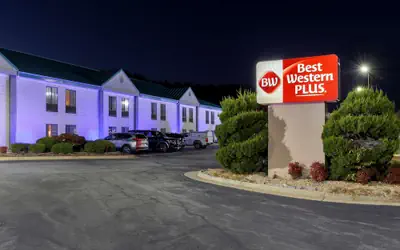 Best Western Plus South Hill Inn