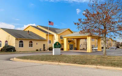 AmericInn by Wyndham Frankfort IN