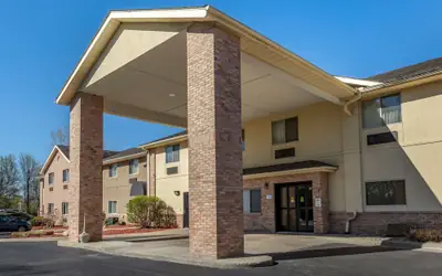 Comfort Inn & Suites Paw Paw