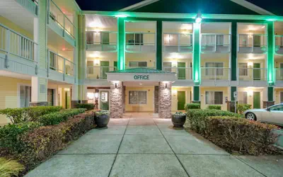 HomeTowne Studios By Red Roof Seattle - Kent/ Des Moines