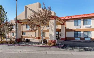 Econo Lodge Pueblo North