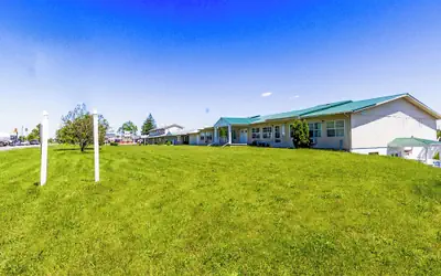 Country Hearth Inn & Suites By OYO Sturgis