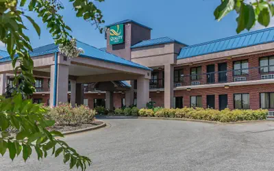 Quality Inn Calera I-65 exit 231