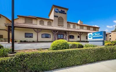 Best Western Corona Hotel & Suites