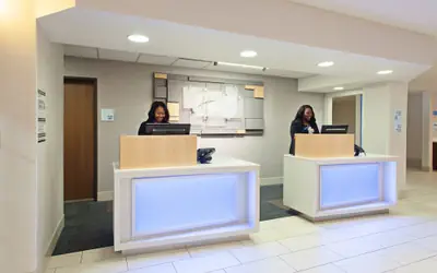 Holiday Inn Express Hotel & Suites Oakland-Airport by IHG