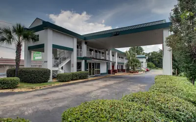 Key West Inn - Montgomery