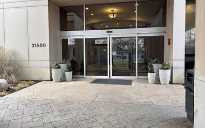 Skyline Hotel Detroit Airport, SureStay Collection by BW