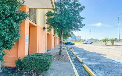 Jackson Hotel & Convention Center