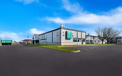 Quality Inn & Suites Council Bluffs - Omaha East
