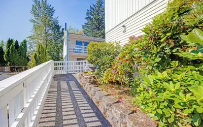 Capital O Stevenson Inn Riverside