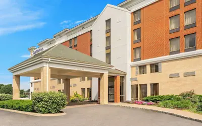 Comfort Inn Lehigh Valley West - Allentown