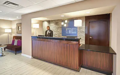 Holiday Inn Express Hampton - Coliseum Central by IHG