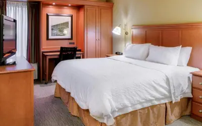 Pittsburgh Airport Inn and Suites