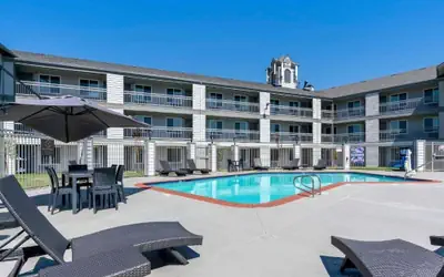 Antioch Inn and Suites