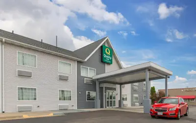 Quality Inn Mauston I-90