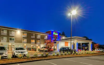 Holiday Inn Express Newberg - Wine Country by IHG