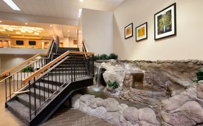 Holiday Inn Airport - Portland by IHG