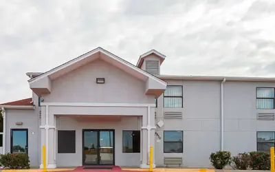 Studio 6 Fort Worth, TX - Meacham