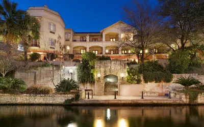 Hotel Indigo San Antonio Riverwalk by IHG