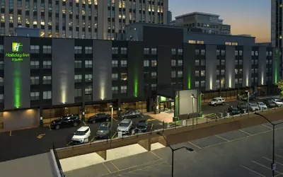 Holiday Inn & Suites Chicago - Downtown by IHG