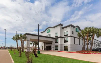 Wingate by Wyndham Sulphur Near Lake Charles