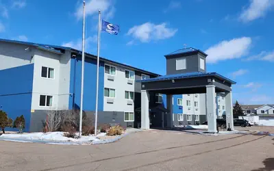 Comfort Inn & Suites Shakopee Downtown Area