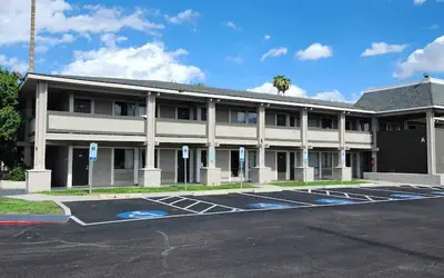 Travelodge by Wyndham Phoenix North