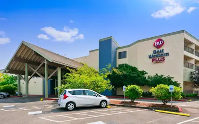 Best Western Plus Silverdale Beach Hotel