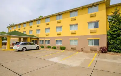 Quality Inn Evansville Eastland Area