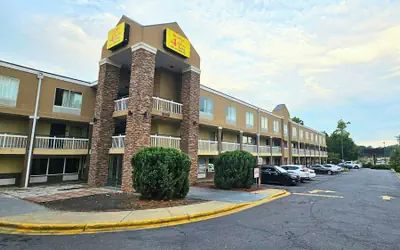 Studios & Suites 4 Less Charlotte