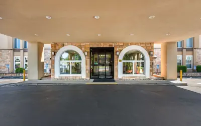 Comfort Inn & Suites East Hartford - Hartford