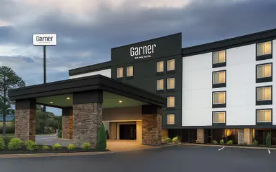 Garner Hotel August West by IHG