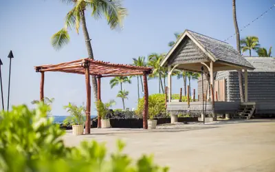 Courtyard by Marriott King Kamehameha's Kona Beach Hotel
