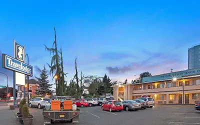 Travelodge by Wyndham Everett City Center