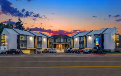 Studio 6 Portland, OR