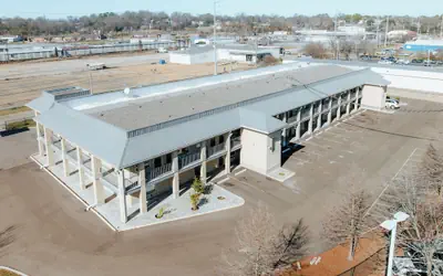 Super 8 by Wyndham Jackson MS Near the Fairgrounds