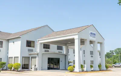 Americas Best Value Inn Donaldsonville