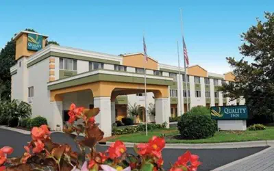 Quality Inn Huntersville near Lake Norman